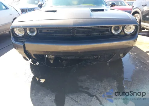 2022 Dodge Challenger Sxt z USA, uszkodzony, nr VIN 2C3CDZAG5NH132230